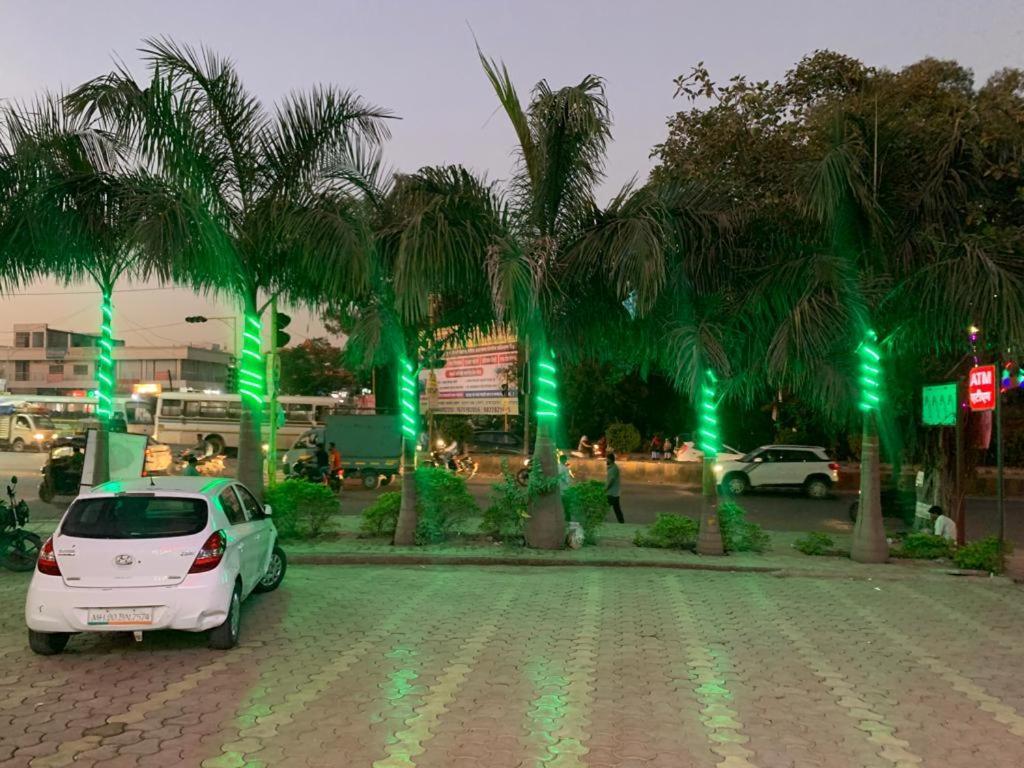 Hotel Opal Plaza Executive Waluj Buzurg Zewnętrze zdjęcie